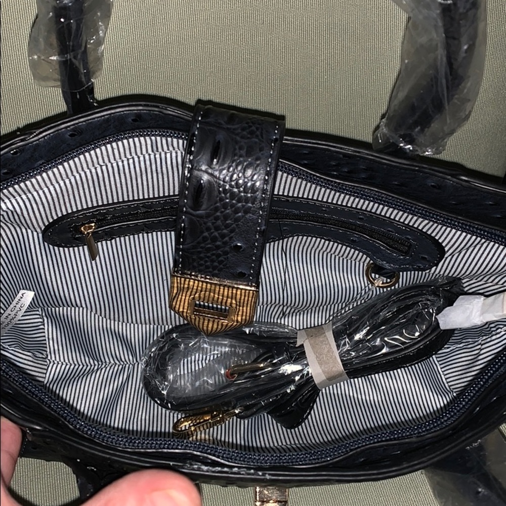 Purse - Picture 3 of 5
